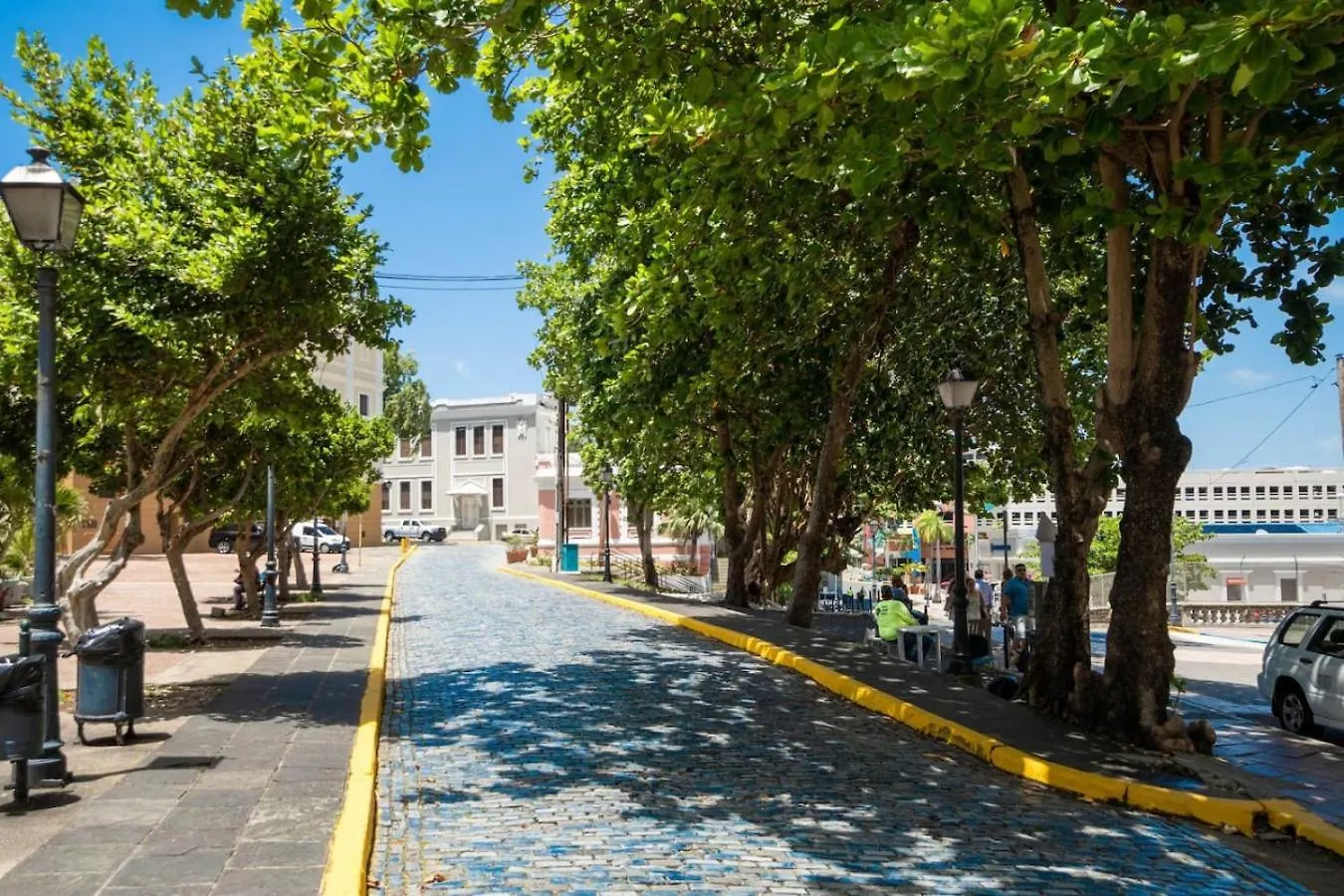 Modern 2-Bedroom Apartment In Historic Old San Juan