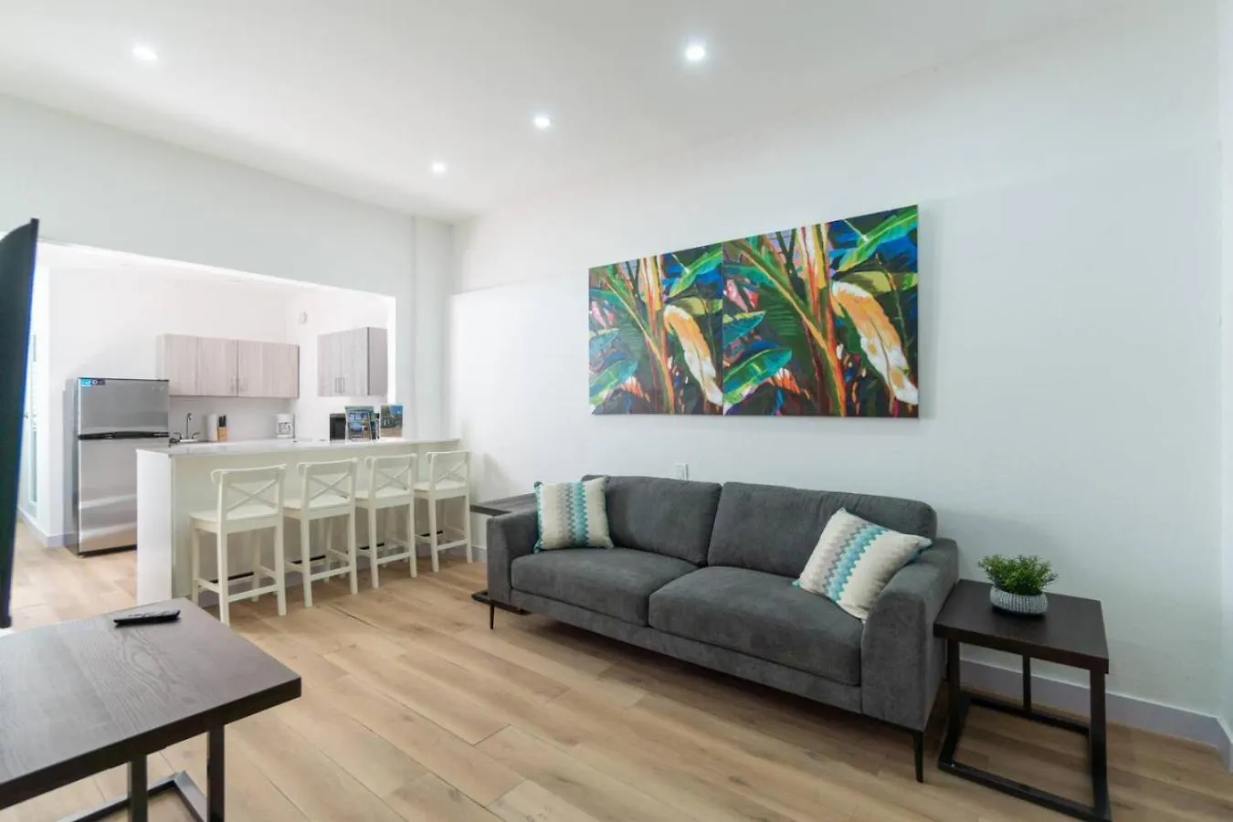 Modern 2-Bedroom Apartment In Historic Old San Juan